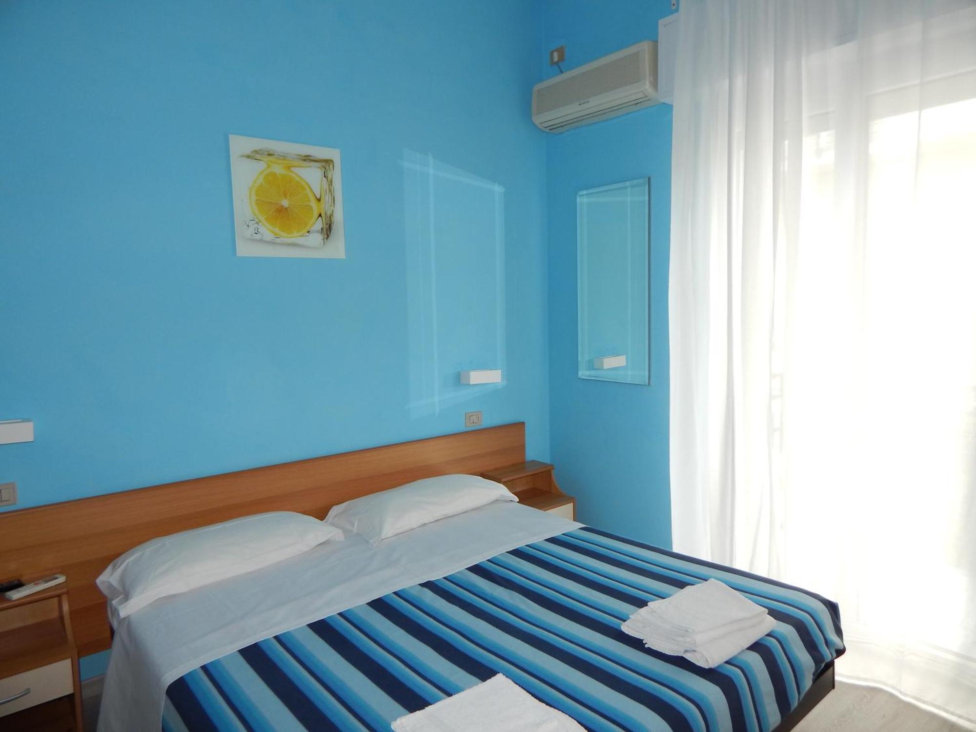 Hotel Vera Riccione Esterno foto