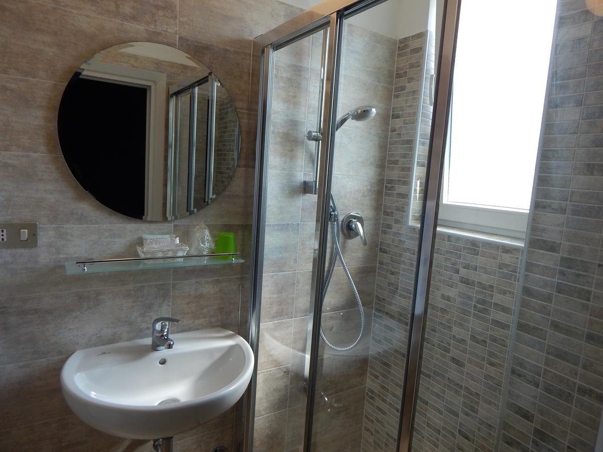 Hotel Vera Riccione Esterno foto
