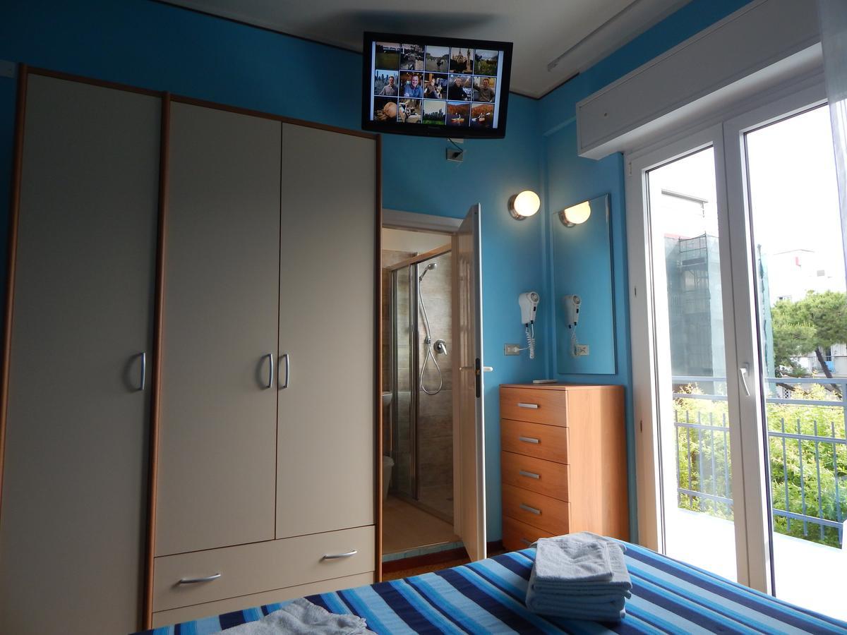 Hotel Vera Riccione Esterno foto