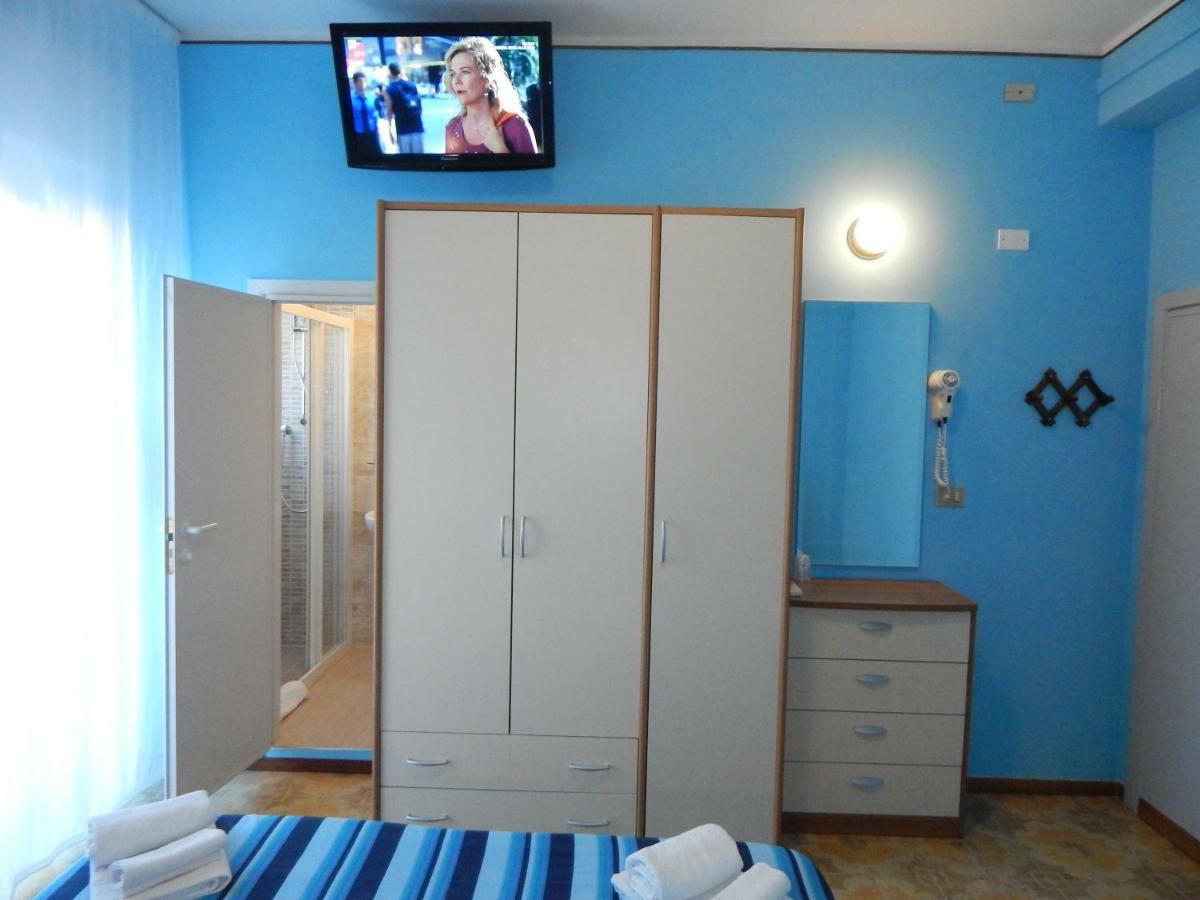 Hotel Vera Riccione Esterno foto